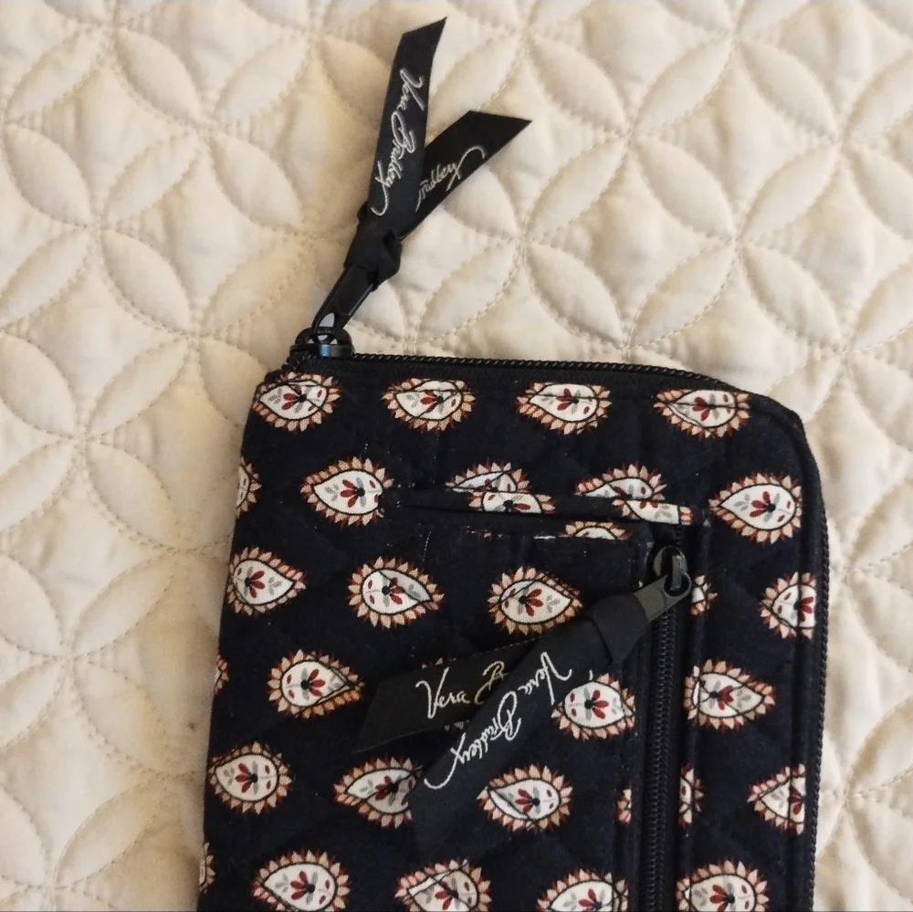 Vera Bradley Black/White/Red Paisley Zip Wallet - Picture 2 of 7
